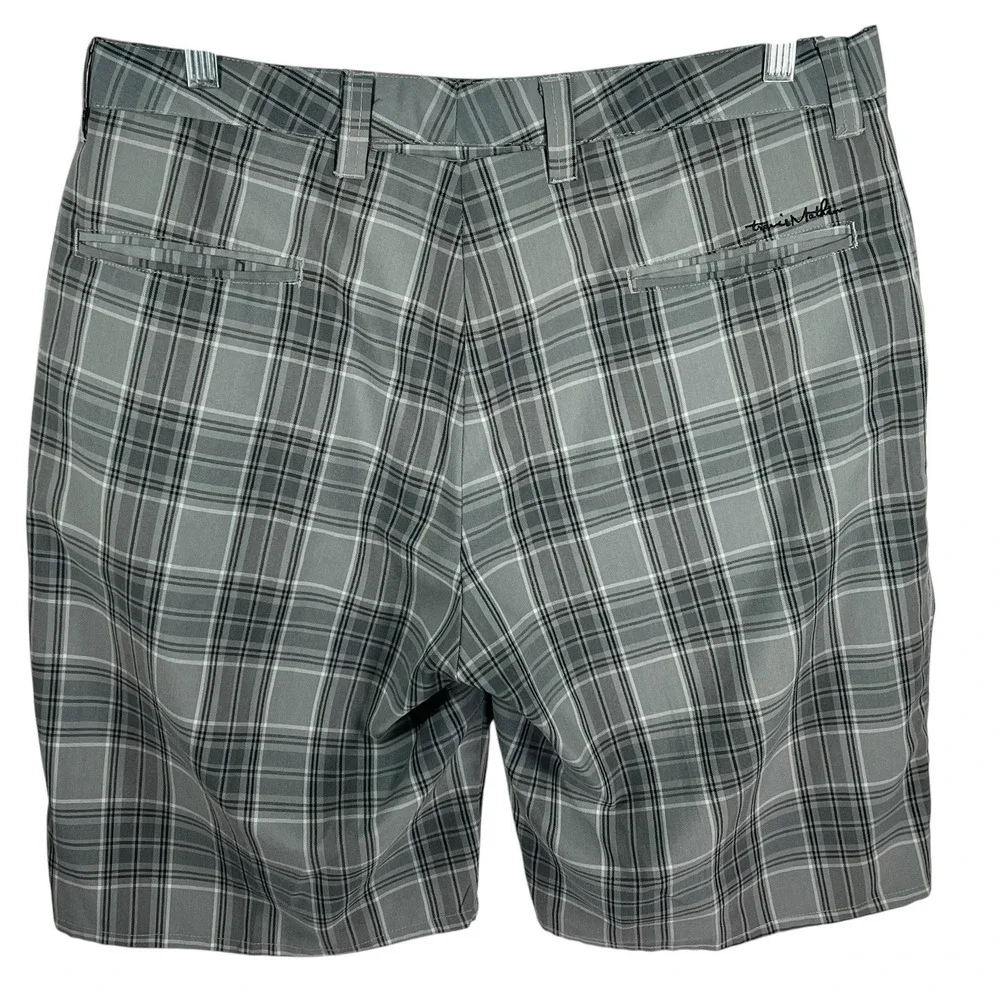 Travis Mathew Mens 36 Gray Plaid Slanted Pockets Poly Rayon Spandex Golf Shorts